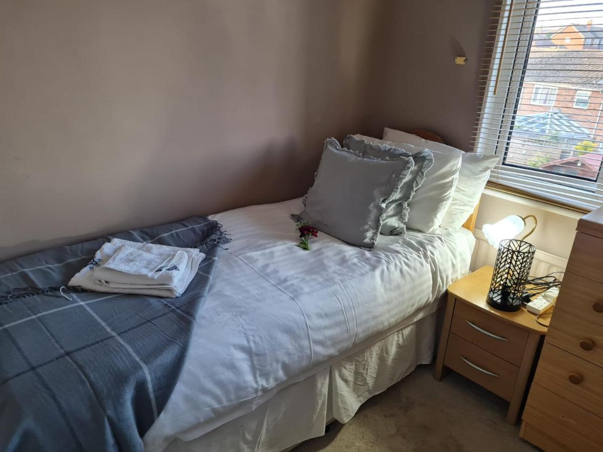Sturry House Apartment ภายนอก รูปภาพ